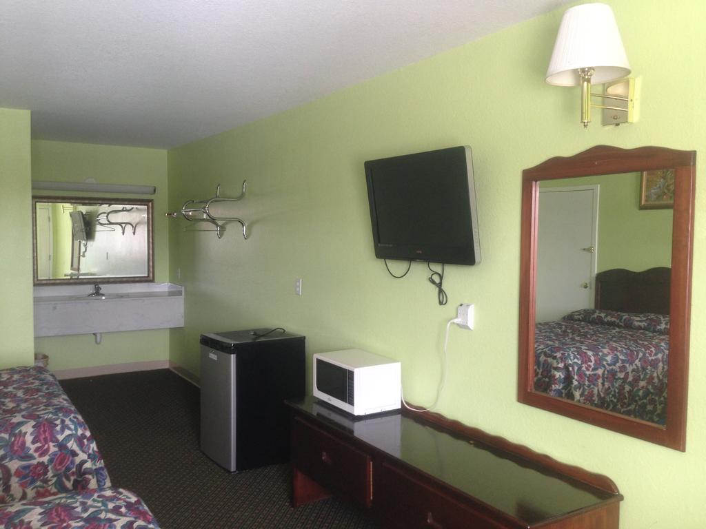 Budget Inn Donalsonville Buitenkant foto